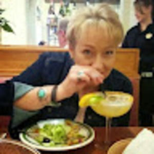 Meet your Posher, Cindy